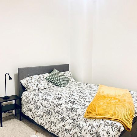 Cosy 2 Bedroom Apartment In Swiss Cottage. London Eksteriør billede
