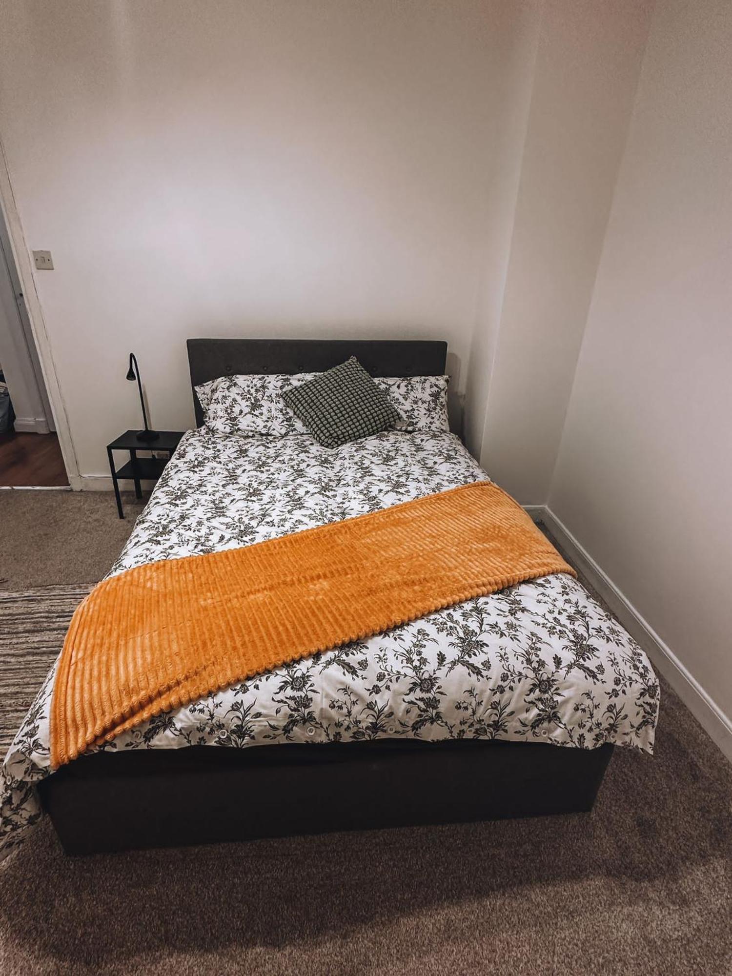 Cosy 2 Bedroom Apartment In Swiss Cottage. London Eksteriør billede