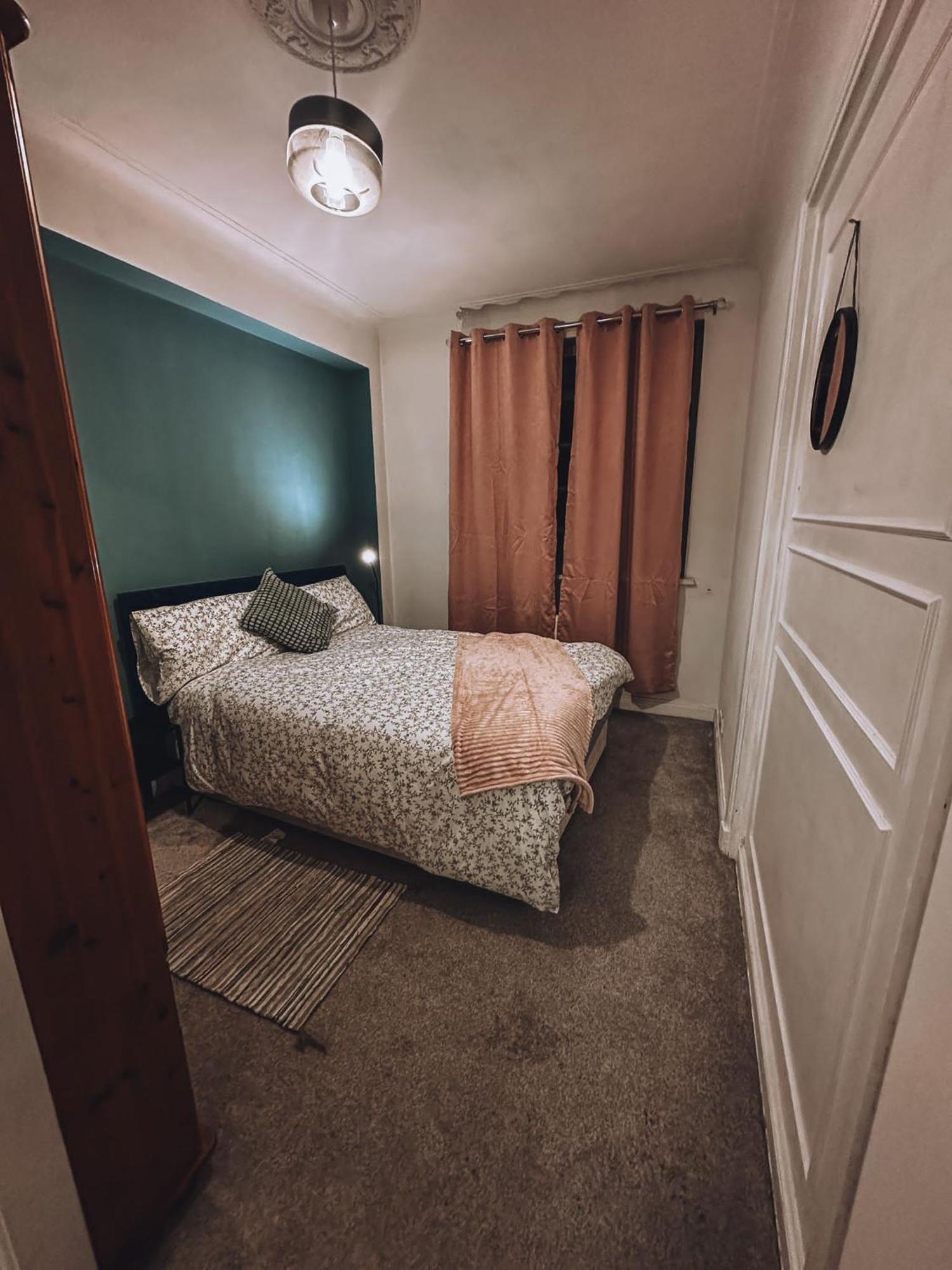 Cosy 2 Bedroom Apartment In Swiss Cottage. London Eksteriør billede